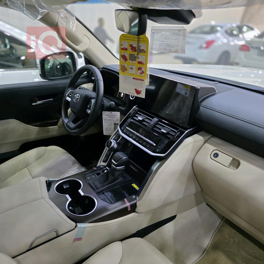 تويوتا لاندكروزر